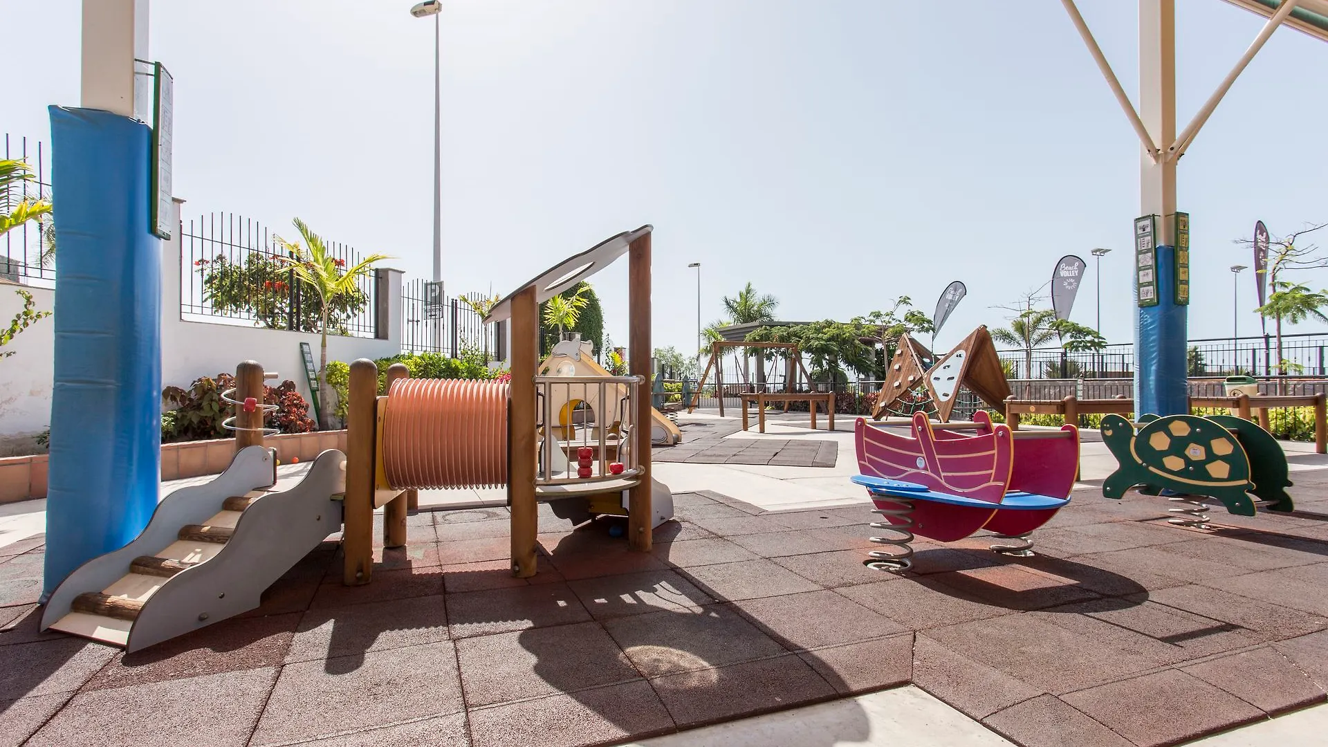 Hotel Landmar Costa Los Gigantes Family Resort Puerto de Santiago